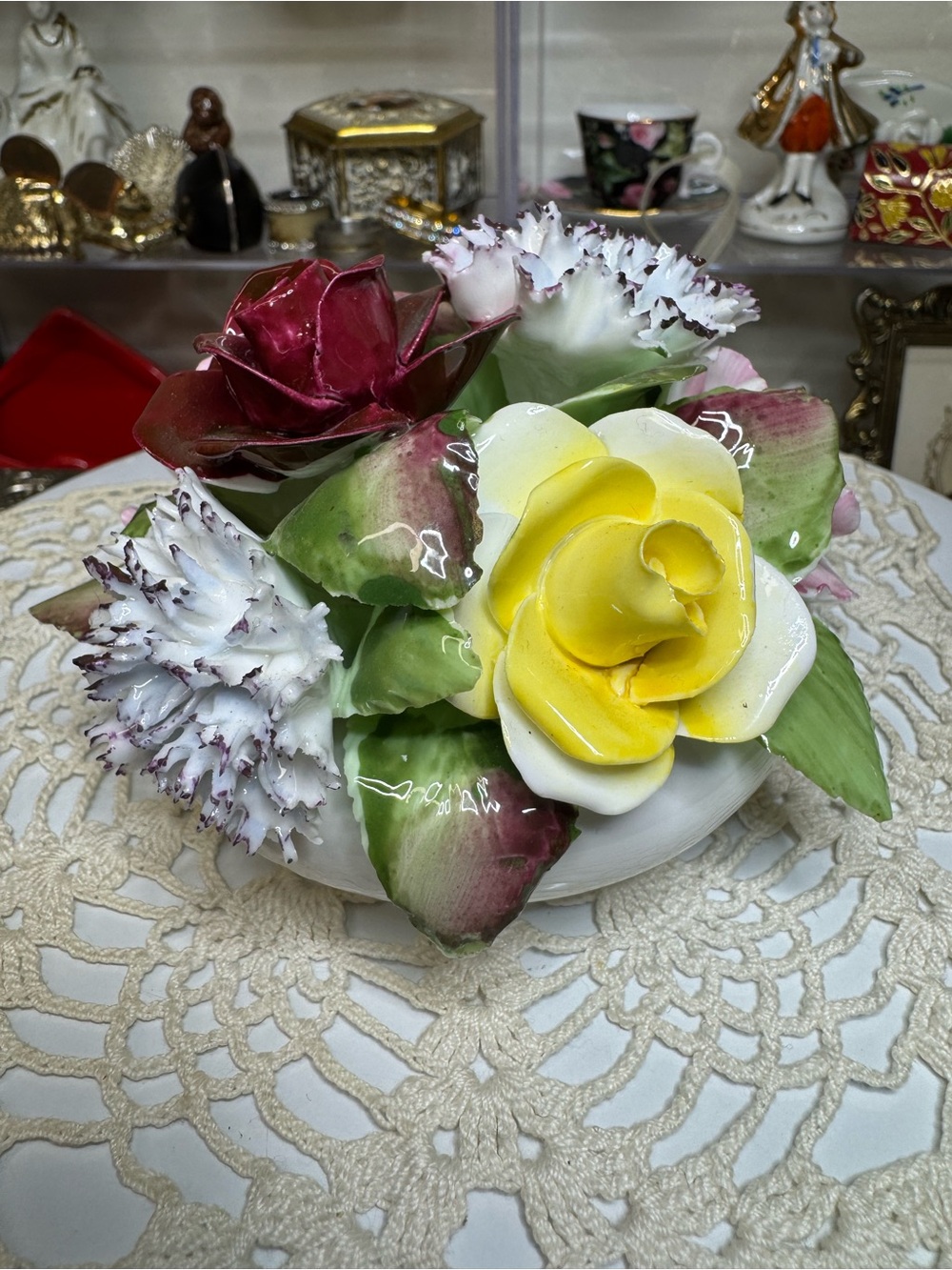 Vintage Royal Dolton England Porcelain Floral Centerpiece - Picture 3 of 11